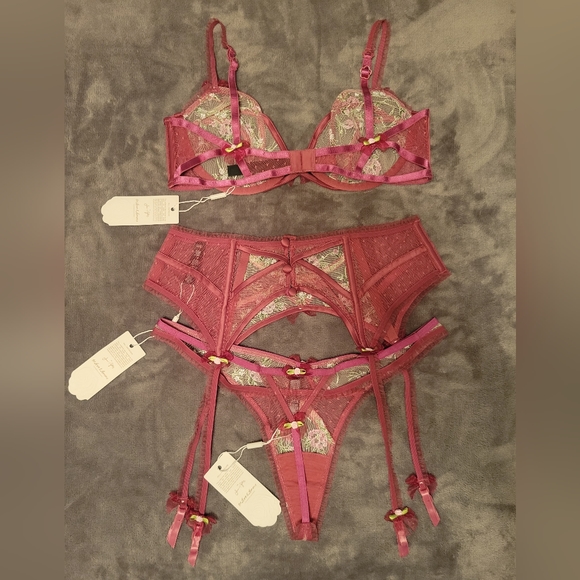 3pc VS For Love & Lemons Camila Floral Lace Bra M Thong Panty M Garter Belt S Sm - Picture 11 of 14
